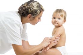 Poziom satysfakcji rodziców niemowląt po szczepieniu pełnokomórkową i bezkomórkową szczepionką przeciw krztuścowi – wyniki badania porównawczego