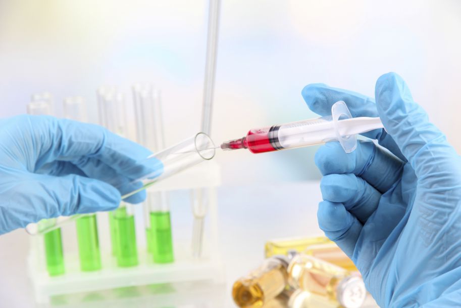 Skuteczność szczepionki przeciwko wirusowemu zapaleniu wątroby typu A u podróżnych obciążonych niedoborem odporności