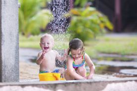 Dziecko może utopić się nawet w płytkim basenie dziecięcym