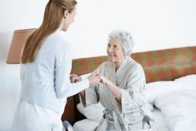 RPO: państwo musi zapewnić odpowiedni prestiż zawodowi opiekuna osoby chorej na Alzheimera