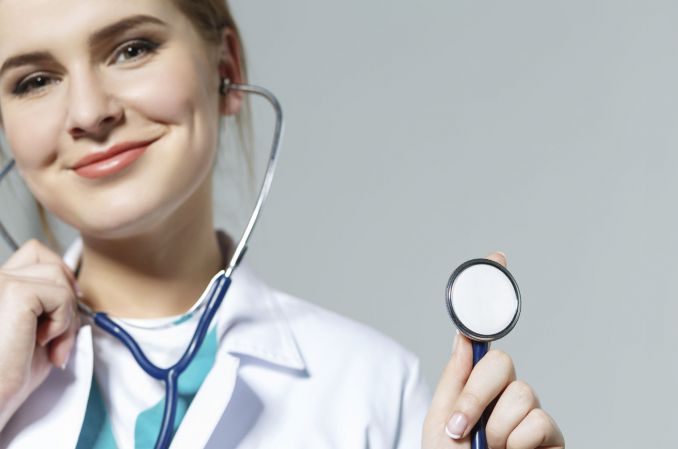 Projekt MZ: psychiatria sądowa i robotyka medyczna na liście certyfikowanych umiejętności medycznych