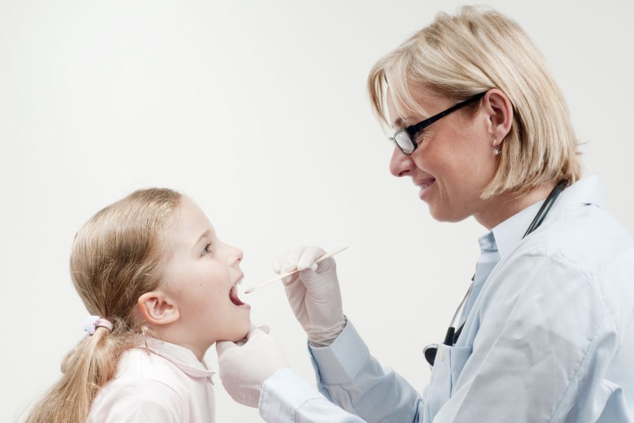 Zmiany patologiczne śluzówki jamy ustnej i gardła w wybranych chorobach o podłożu  autoimmunologicznym