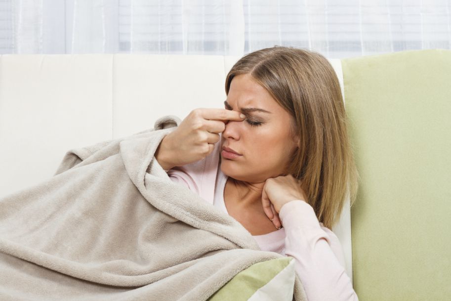Pacjenci z bólami migrenowymi szybciej zdrowieją po infekcji koronawirusem