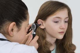 Ropień mózgu o etiologii Streptococcus pyogenes jako powikłanie ostrego zapalenia ucha środkowego u 7-letniej dziewczynki - opis przypadku