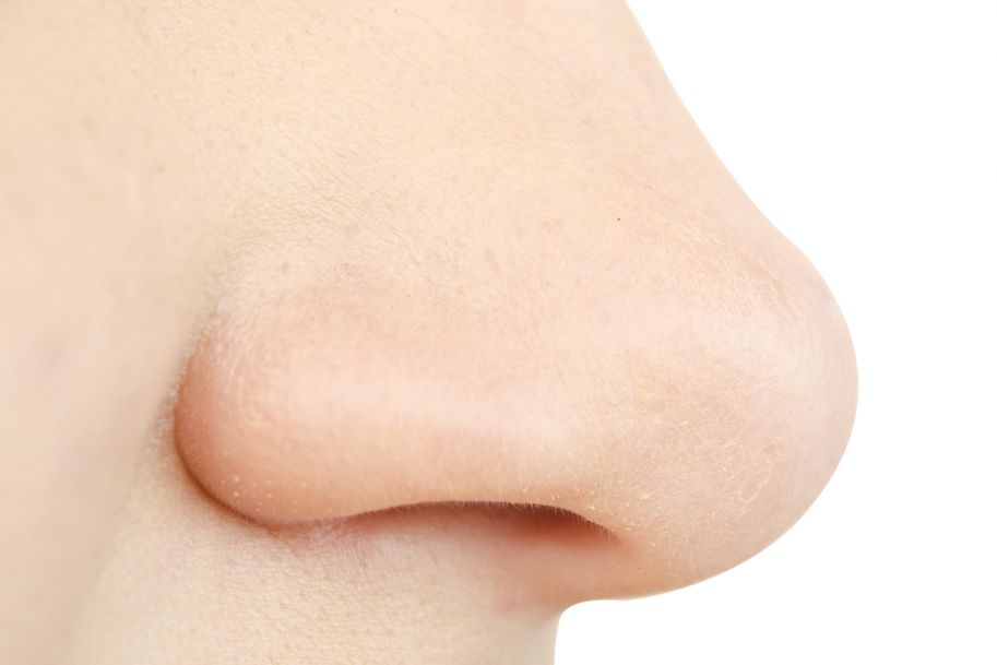Spray do nosa zapobiega zakażeniom koronawirusem