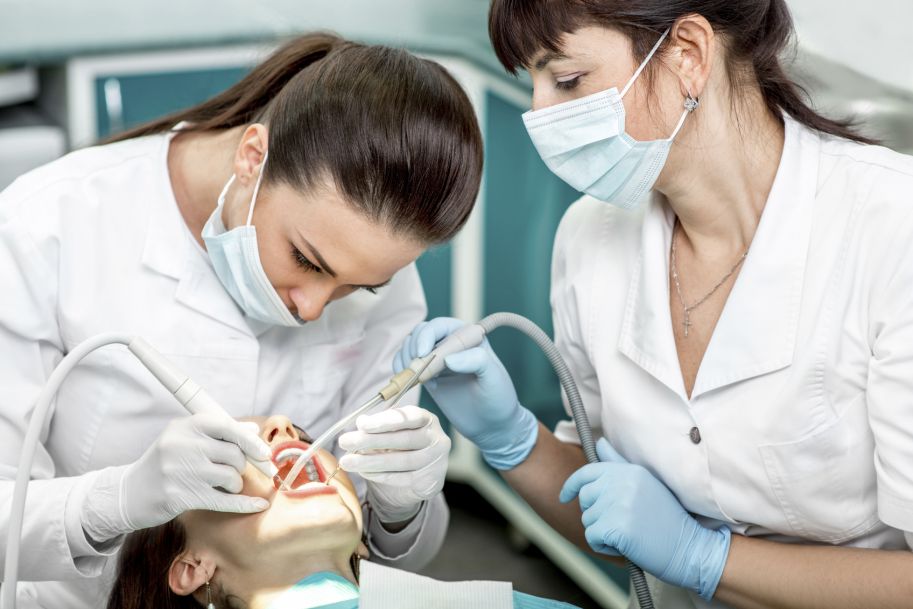 Polacy leczą zęby taniej. Na Ukrainie
