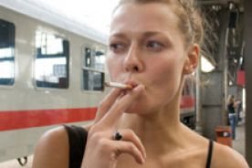 Węgry: Od piątku zakaz papierosów elektronicznych w środkach transportu