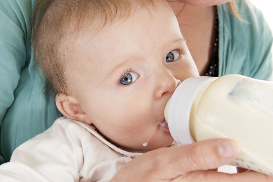 Preparaty mlekozastępcze dla niemowląt i małych dzieci – charakterystyka, wskazania kliniczne do stosowania