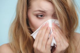 Ocena bezpieczeństwa stosowania desloratadyny w alergicznym nieżycie nosa