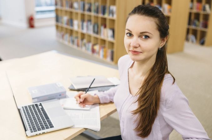 MZ: 289 kobiet skorzystało z programu wysokospecjalistycznego leczenia endometriozy