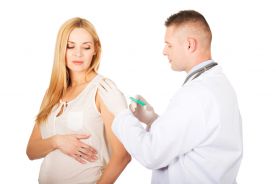 Wpływ szczepienia ciężarnych przeciwko krztuścowi na hospitalizacje niemowląt w szpitalu o III poziomie referencyjności w Katalonii