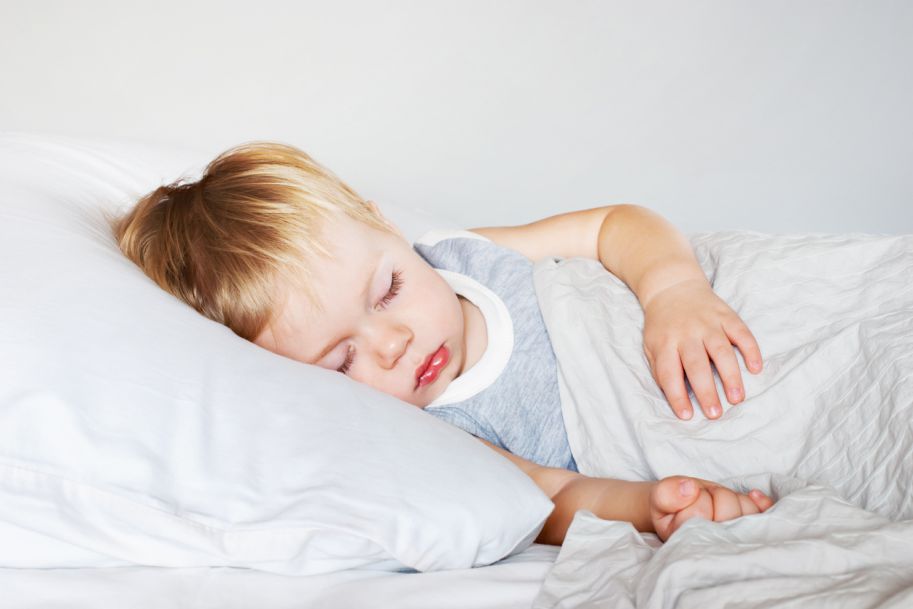 Czy dzieci chorują tylko za dnia? Czyli o jakich zaburzeniach snu powinien wiedzieć pediatra