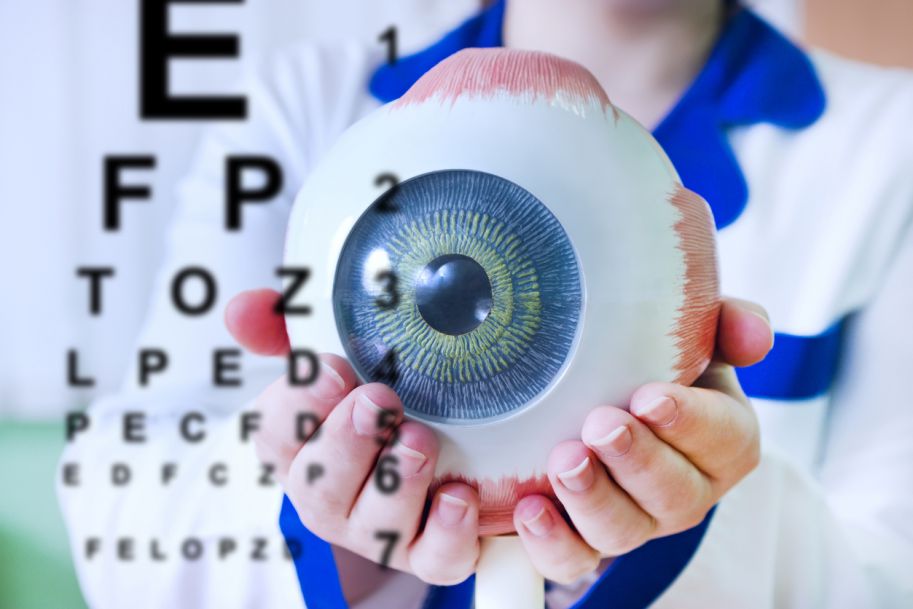 Kraków: Polimerowe implanty pomogą pacjentom cierpiącym na nowotwory oczu