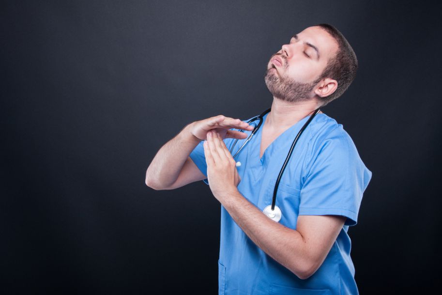 Czy lekarze powinni mieć obowiązkowe przerwy w pracy?