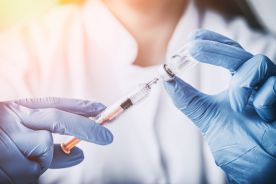 Szczepionki wysoko skojarzone pozwalają efektywniej nadrabiać zaległości w szczepieniach