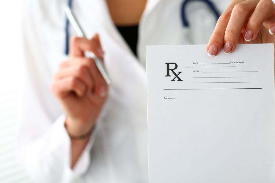 Zasady przepisywania leków refundowanych przez lekarza POZ