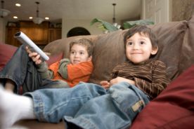 Telewizja źle wpływa na sen małych dzieci