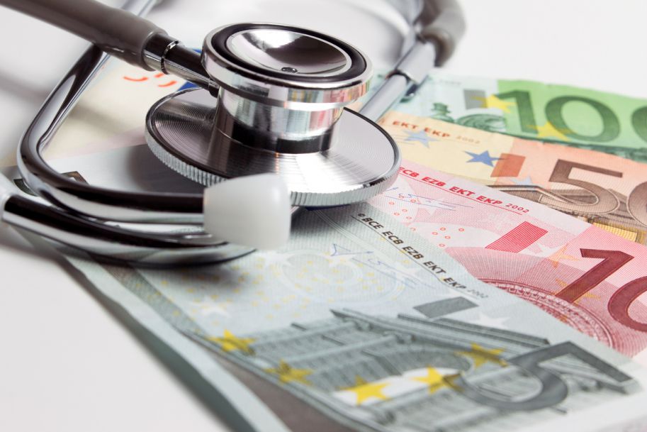 Ile zarabia lekarz na Łotwie? 166 tys. zł miesięcznie