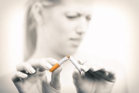 100 mln euro za chorą żonę na paczce papierosów