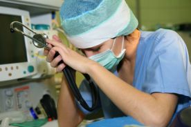Warszawa: Wielka uroczystość w szpitalu, a lekarzom nie wypłaca się zaległych wynagrodzeń