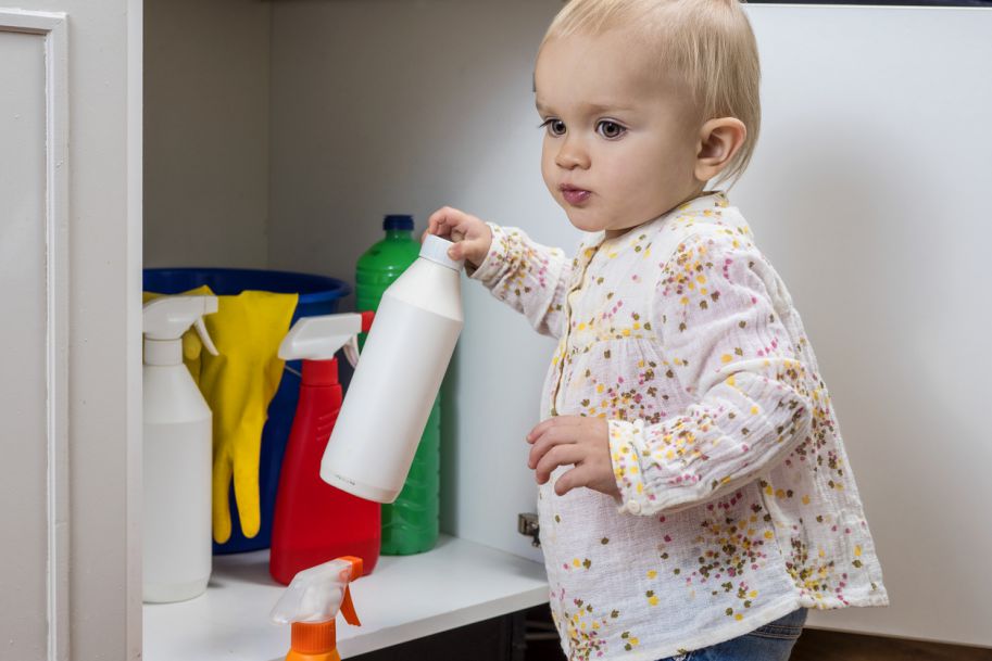 Domowa chemia może opóźniać rozwój mowy u dziecka