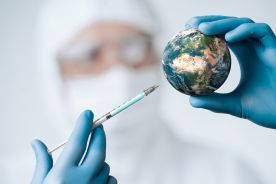 Kanada: dopuszczono do obrotu pierwszą na świecie „roślinną szczepionkę” przeciw COVID-19