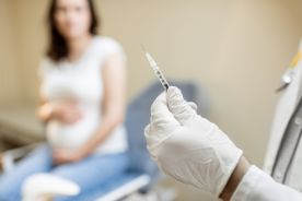 Ocena skuteczności szczepienia przeciwko tężcowi, błonicy i krztuścowi (Tdap, Adacel) podczas ciąży w zapobieganiu występowania krztuśca u niemowląt