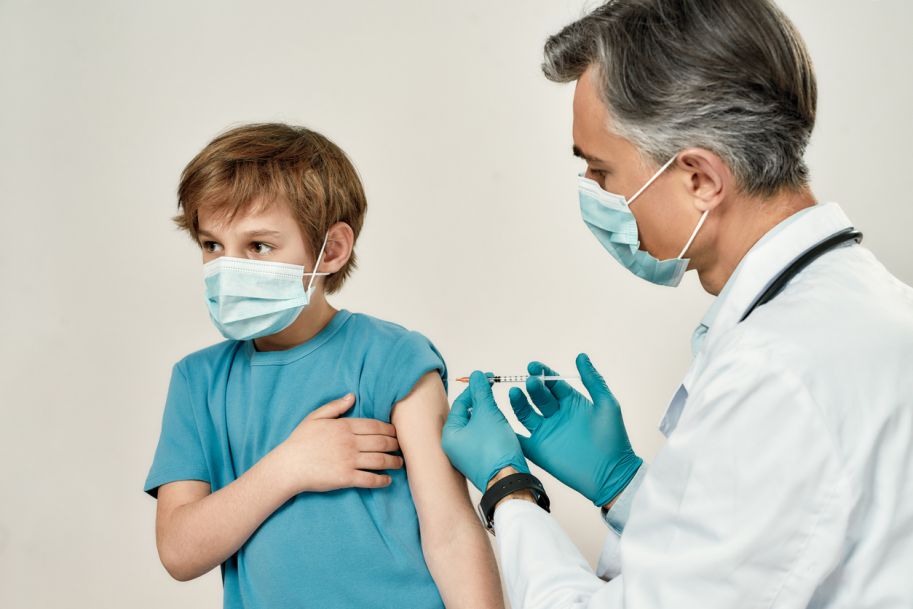 Ocena stosowania szczepionki firmy Moderna u dzieci w wieku 6–11 lat
