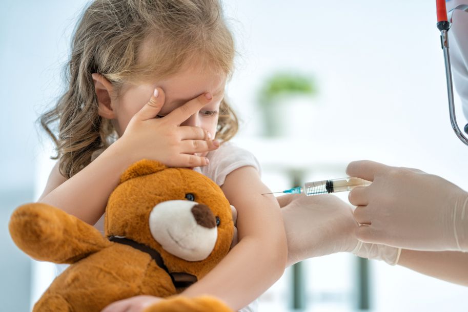 Dwie nowe rekomendacje Europejskiej Agencji Leków odnośnie szczepienia dzieci na COVID-19