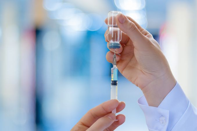 Analiza skuteczności szczepionek przeciwko COVID-19 w sezonie 2023/24