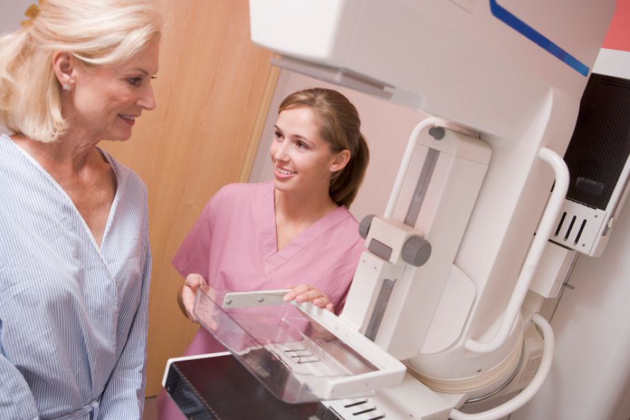 Częstsza nadrozpoznawalnosć raka piersi u kobiet po 70. roku życia